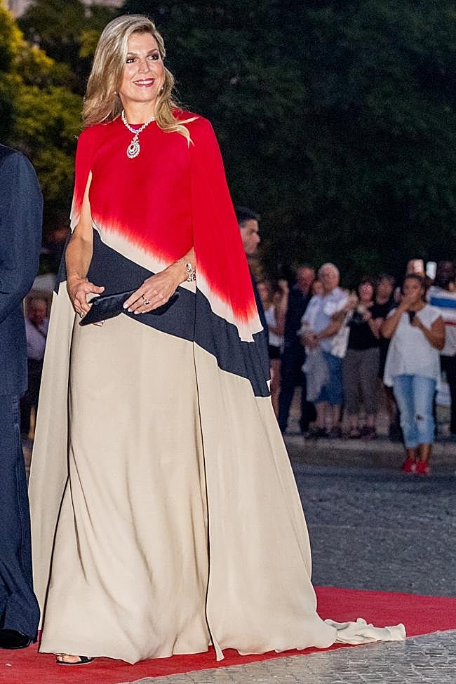 Máxima de Holanda con vestido de Jan Taminiau en 2017.