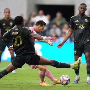 Video: el gol y la asistencia de Messi a Portland