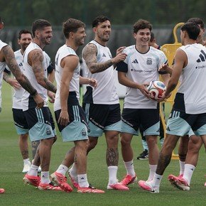 Selección Argentina hoy, EN VIVO: el entrenamiento, cómo esta Dibu Martínez y más noticias del equipo de Scaloni este sábado 13 de junio