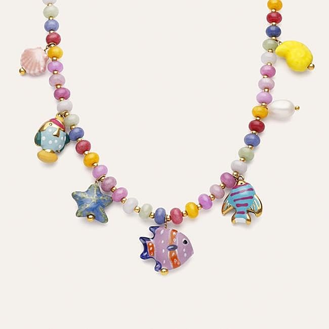 Collar marino con charms de Singularu, 39,99 euros.