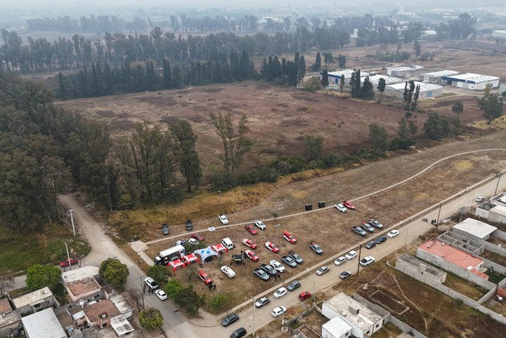 El descampado donde fue encontrado el cuerpo desmembrado de Agostina Vega el sábado por la tarde. Foto: Fernando de la Orden / Enviado Especial. 
