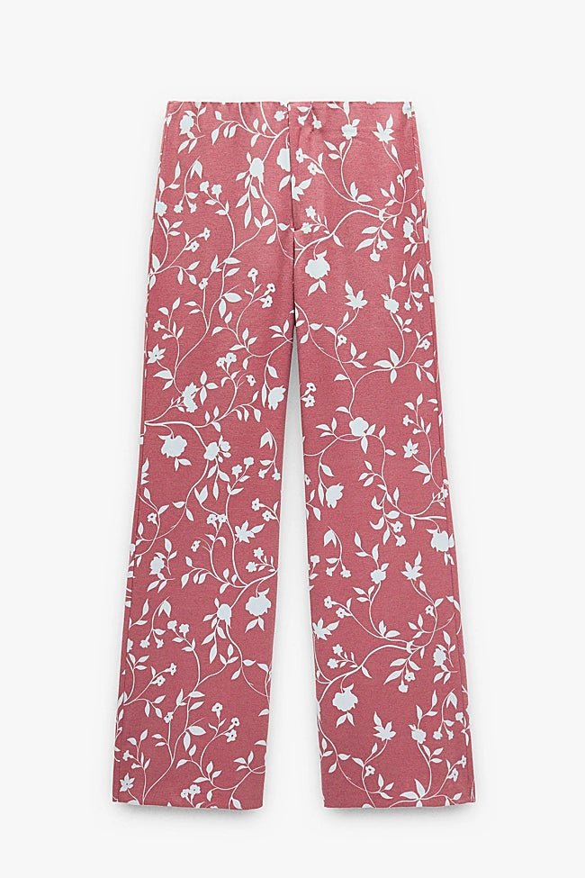 Pantalón con estampado de flores de Parfois (35,95 euros)