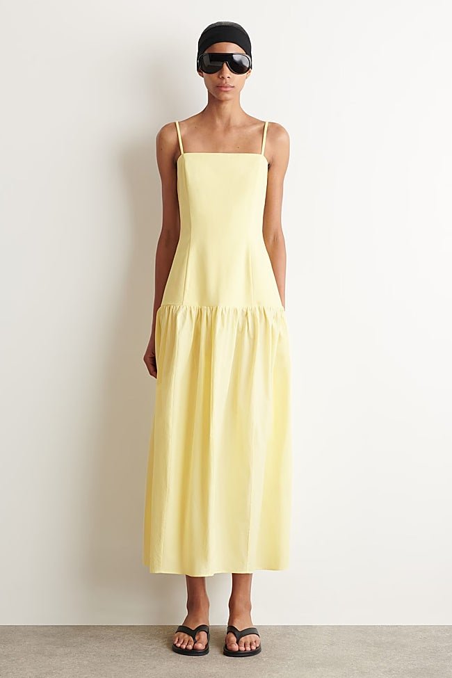 Vestido amarillo de COS (89 euros)