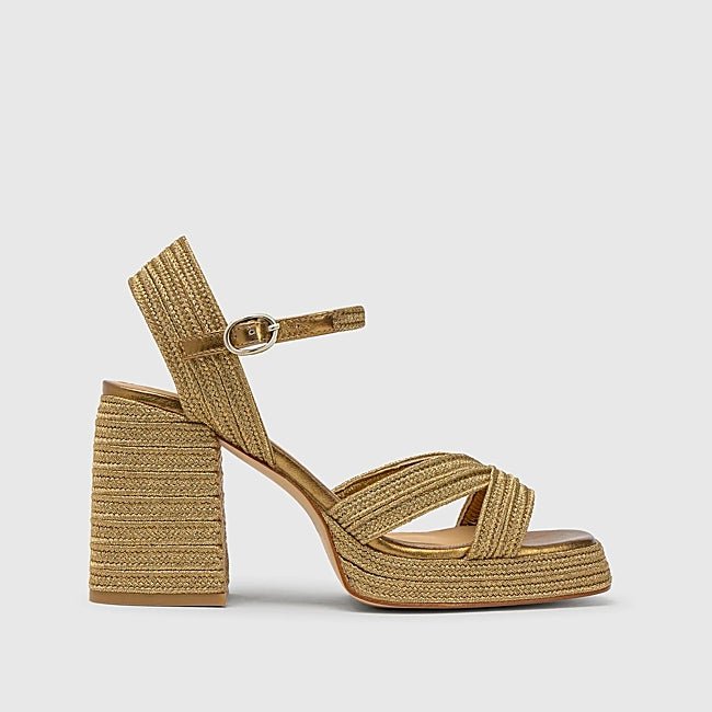 Sandalias de tacón de Castañer (225 euros)