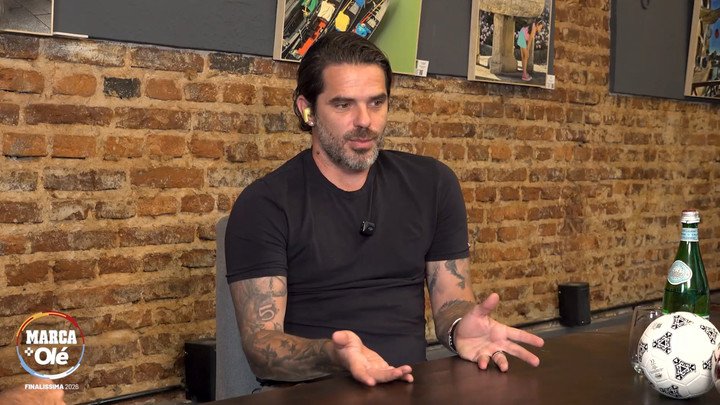 Gago con Olé.