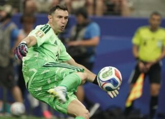 ¿Juventus junta a Dibu Martínez y Kolo Muani?