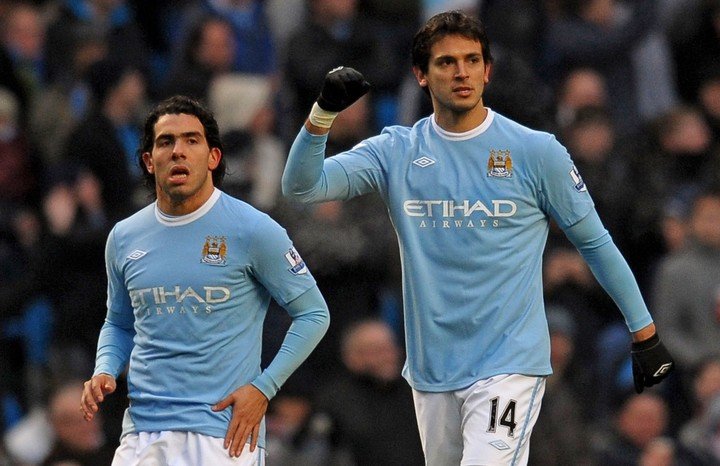 Finalmente, Tevez terminó pasando al Manchester City.