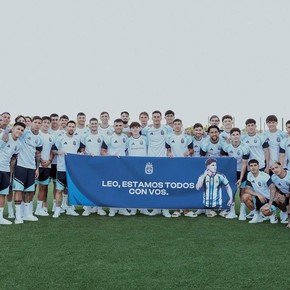 La bandera especial que los jugadores de la Selección le dedicaron a Balerdi