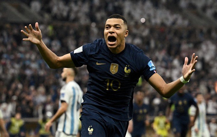 Mbappé en aquella final, donde marcó un hat-trick. (Foto: Reuters)