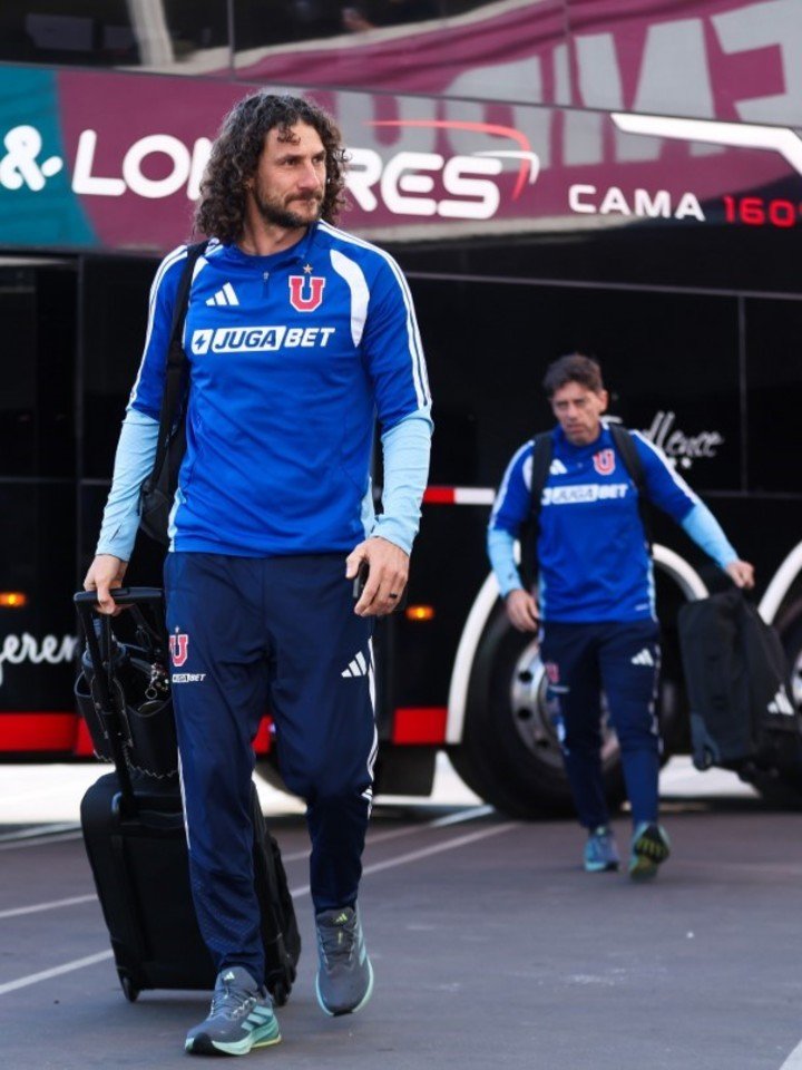 Coloccini comandó el gran triunfo de la U ante Wanderers.