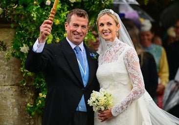 Tiara familiar y un vestido de novia artesanal: Harriet Sperling, elegantísima en su boda con Peter Phillips