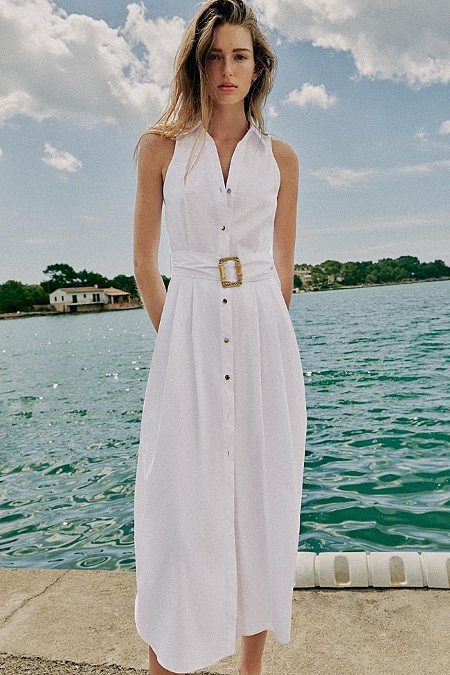Vestido blanco de Zara (39,99 euros)