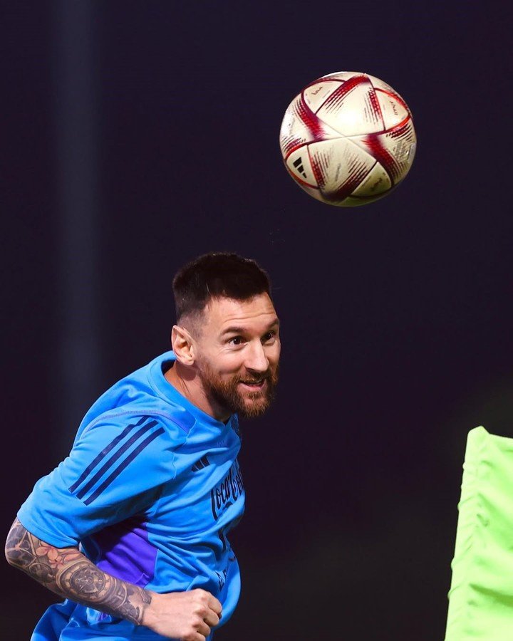 Messi entrenando en el Mundial de Qatar. Que se repita... (@leomessi).