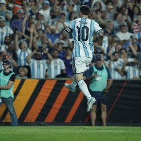 Modo Mundial: volvió Messi, la metió en dos minutos y el campeón está listo
