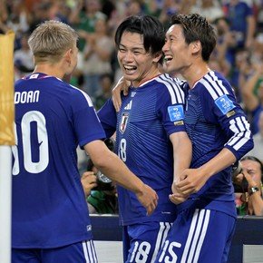 Japón dio un show de fútbol en el milésimo partido de los Mundiales y goleó a Túnez, que quedó eliminado