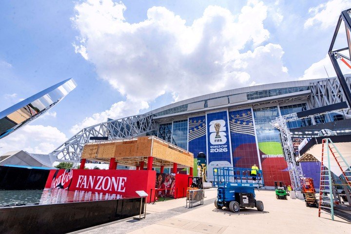 Así es el Fan Zone afuera del Dallas Stadium. (EFE9.
