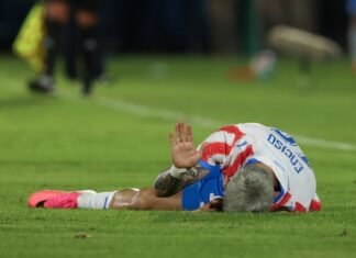 Paraguay goleó a Nicaragua y espera por Enciso, quien salió lesionado y en llanto
