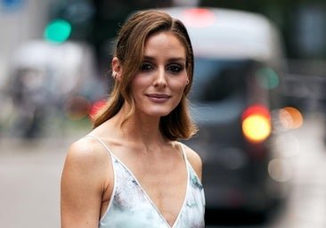 Las joyas de invitada que transforman un vestido básico en un look de boda elegante