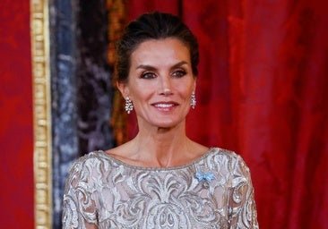 La historia de los pendientes de diamantes que el emir de Qatar regaló a la reina Letizia