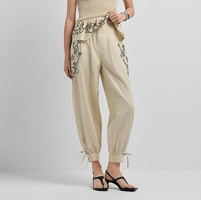 Pantalones bombachos bordados de Pepe Jeans, 140 euros.