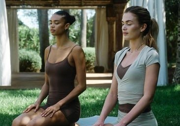 Mayte Zarzo, profesora de yoga: «El yoga disminuye la actividad de la amígdala, el centro del miedo, y estimula el nervio vago»