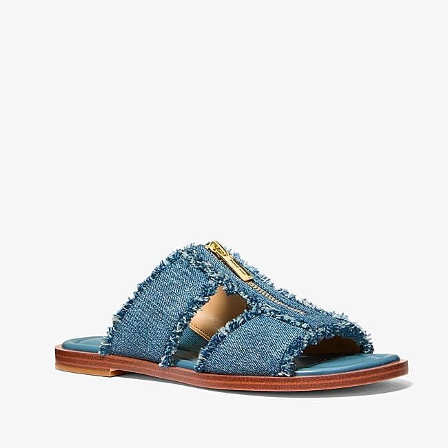 Sandalias en tejido denim de Michael Kors.