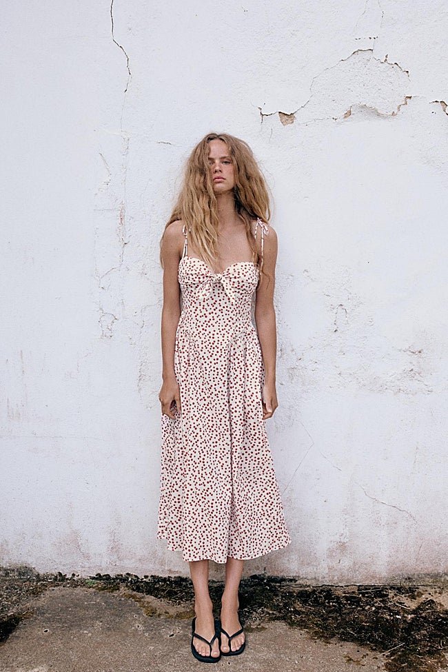 Vestido estampado de Zara (39,99 euros)