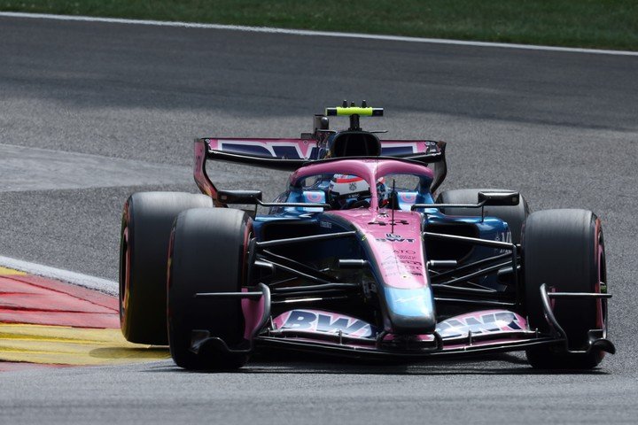 El Alpine Franco Colapinto acelera en Spa-Francorchamps.
(AP).