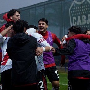 Video: el eufórico festejo de los pibes de la Reserva de River tras la Súper victoria en el Boca Predio