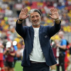 El DT de Suiza: "Es una oportunidad única, Argentina no es invencible..."