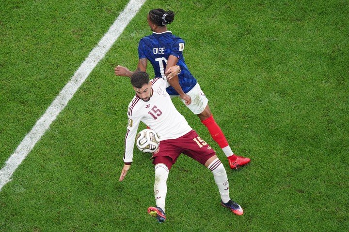 Baena, titular en España. EFE/Kenneth Fernandez