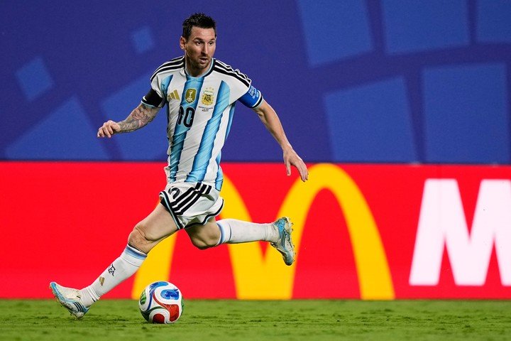 Leo Messi ante Suiza. (AP)