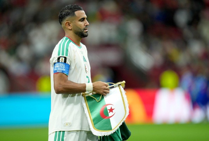 Riyad Mahrez anunció su retiro de la selección de Argelia (EFE).