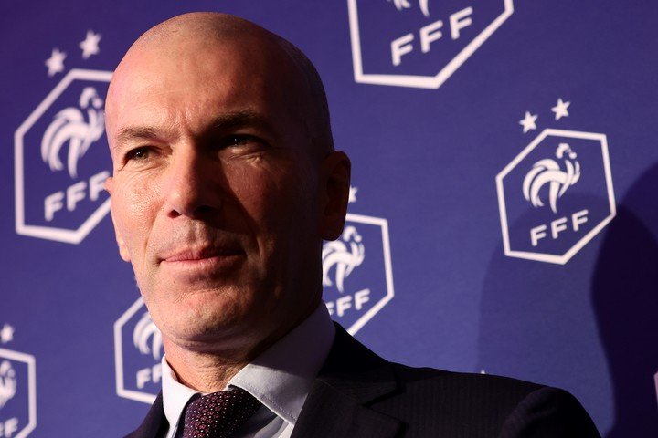 Zinedine Zidane fue presentado en Francia. (EFE)