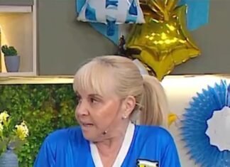 En la antesala de la semi con Inglaterra, Claudia Villafañe se puso la histórica camiseta de Maradona