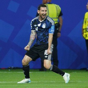 Es oficial: Argentina jugará frente a Inglaterra con la camiseta azul como en el 86