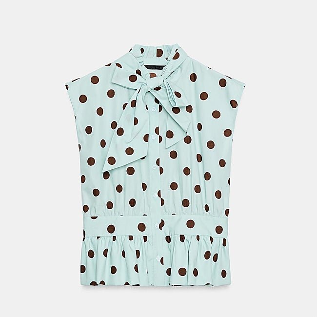 Camisa con estampado de lunares de Zara (25,99 euros)