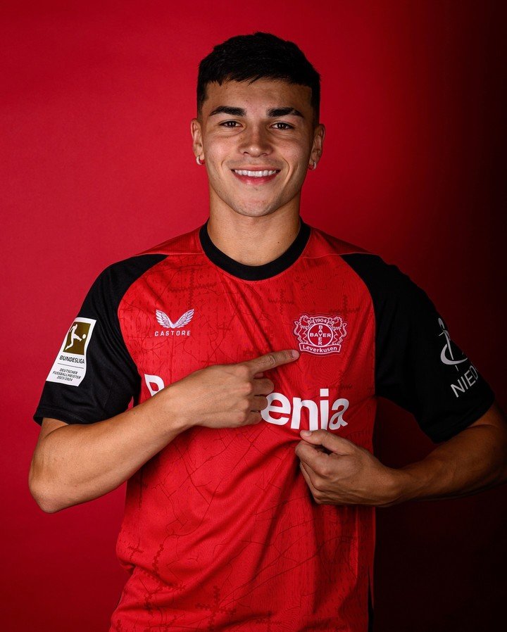 Sarco en el Bayer Leverkusen. (@alesarco_)
