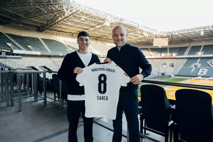 Sarco en su presentación con el Borussia Monchengladbach.