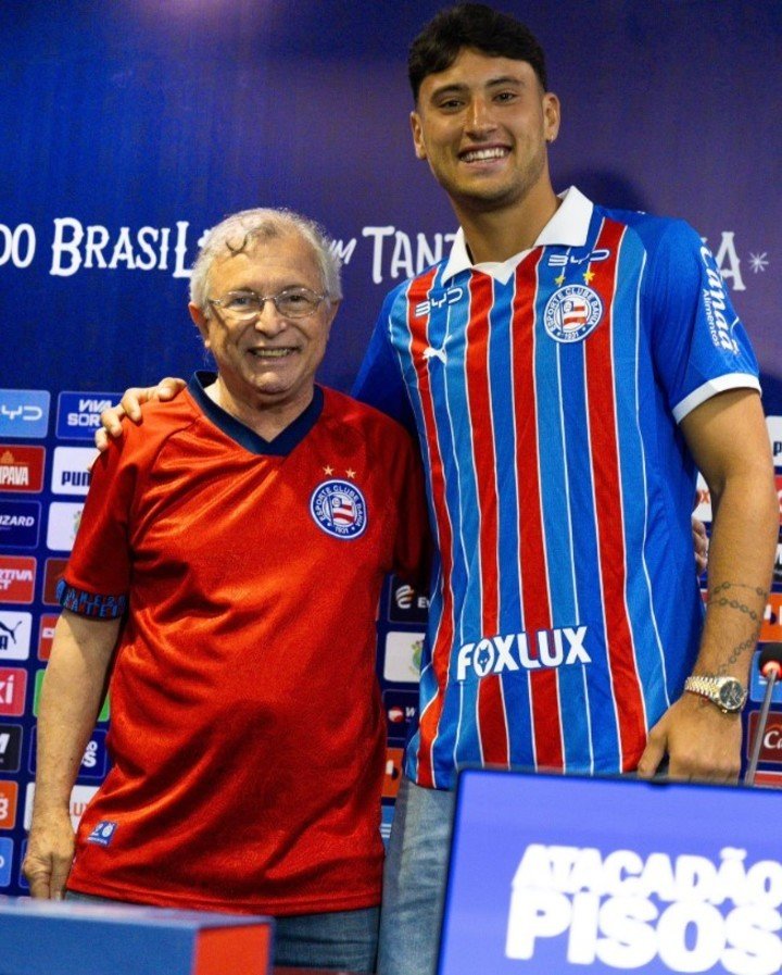 El delantero finalizó su préstamo con Central y ya viste los colores de Bahia. (@ecbahia)