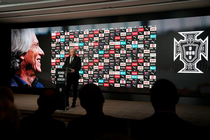 Jorge Jesus en su presentación. (AP)