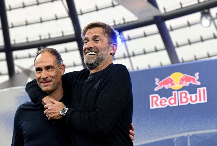 Juergen Klopp en una conferencia de Red Bull.