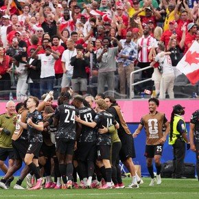 Agónico e histórico: ¡Canadá se metió en octavos de final con un gol sobre la hora!