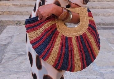 Vi a mi madre con un bolso de rafia tejida, y ahora no puedo vivir sin ellos: los más bonitos de la temporada