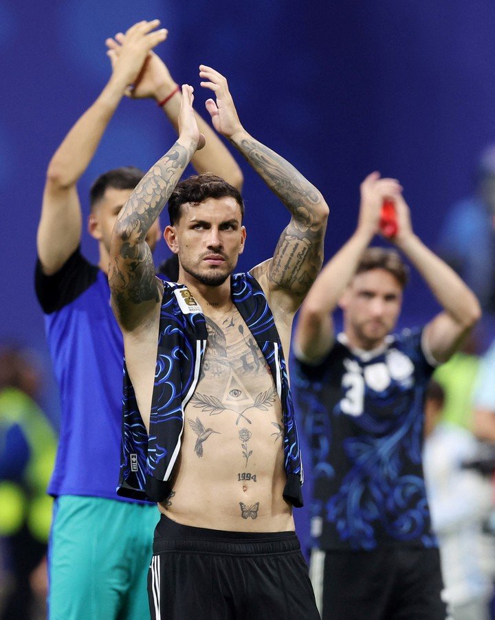 Paredes, otra de las figuras ante Inglaterra y a quién los jugadores de Boca estuvieron atentos. (Reuters)