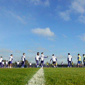 El 11 ultraofensivo de Boca para el choque clave ante Sarmiento
