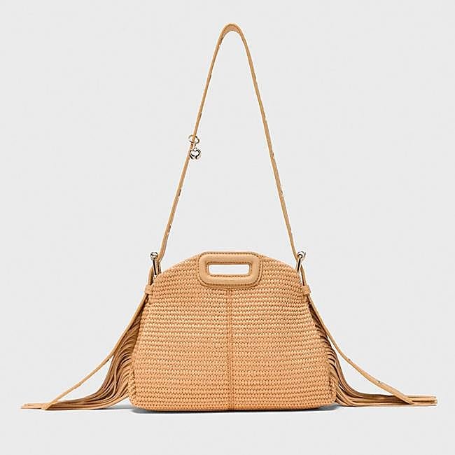 Bolso bandolera con flecos en rafia de Maje.