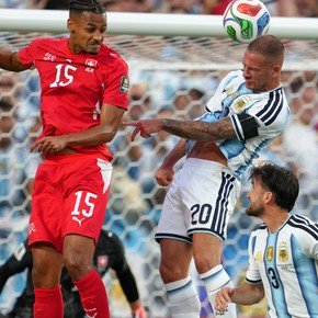 Mac Allister: gol clave y los simpáticos posteos de Ginóbili y Argentinos