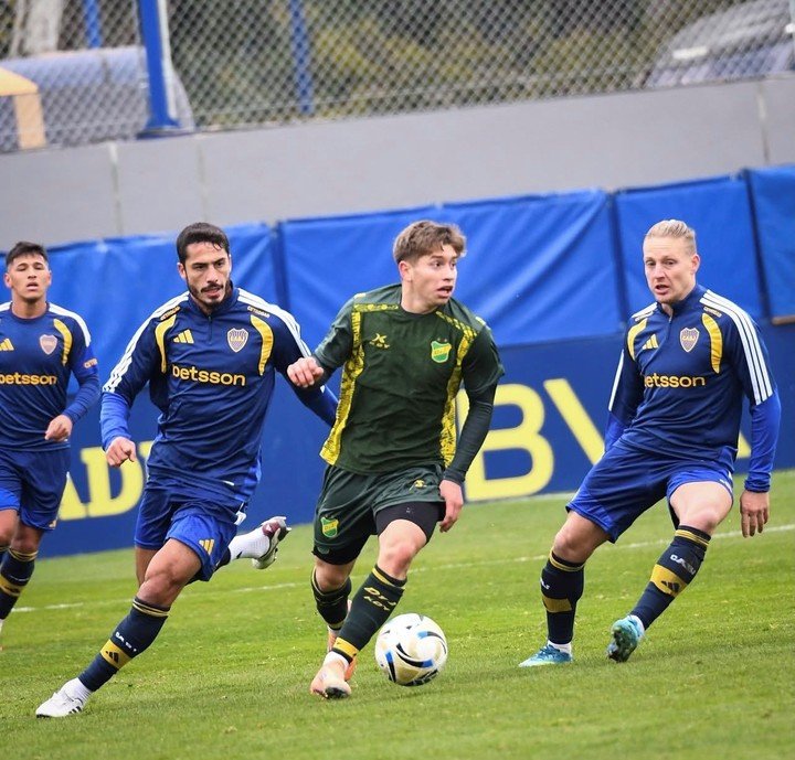 Boca jugó con Defensa a puertas cerradas. (Prensa Defensa)