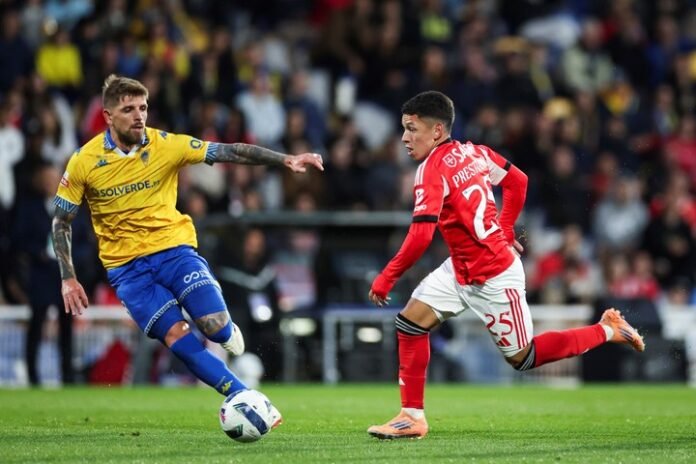 Prestianni y la chance de dejar Benfica: ¿de dónde lo buscan?